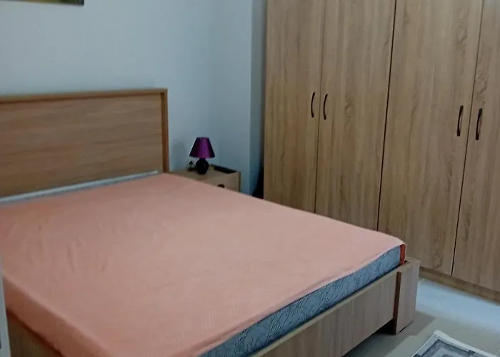 Nikola Apartment